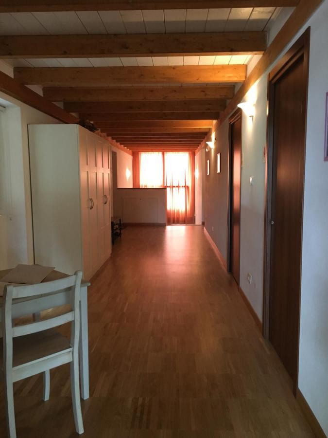הוילה אוצאנו דל'אמיליה La Palazzina Di Ciagnano מראה חיצוני תמונה
